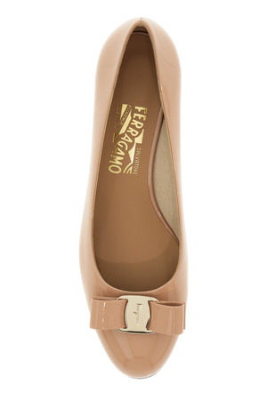 FERRAGAMO Chic Neutral Pumps for Women - Stylish Choice for FW24