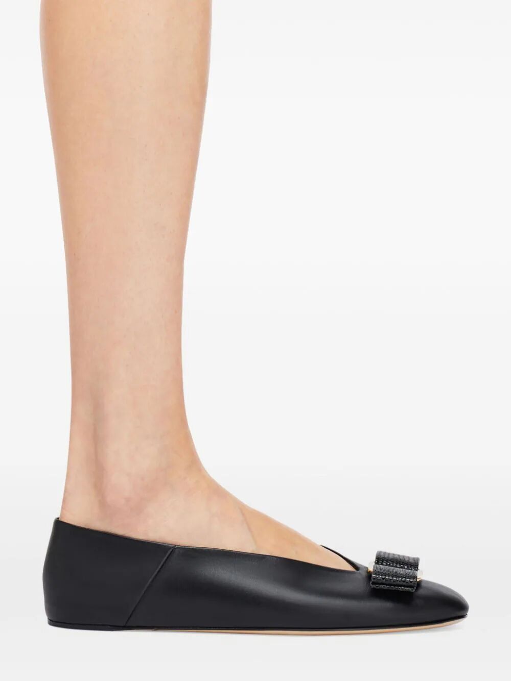 FERRAGAMO Stylish Black Ballet Flats for Women