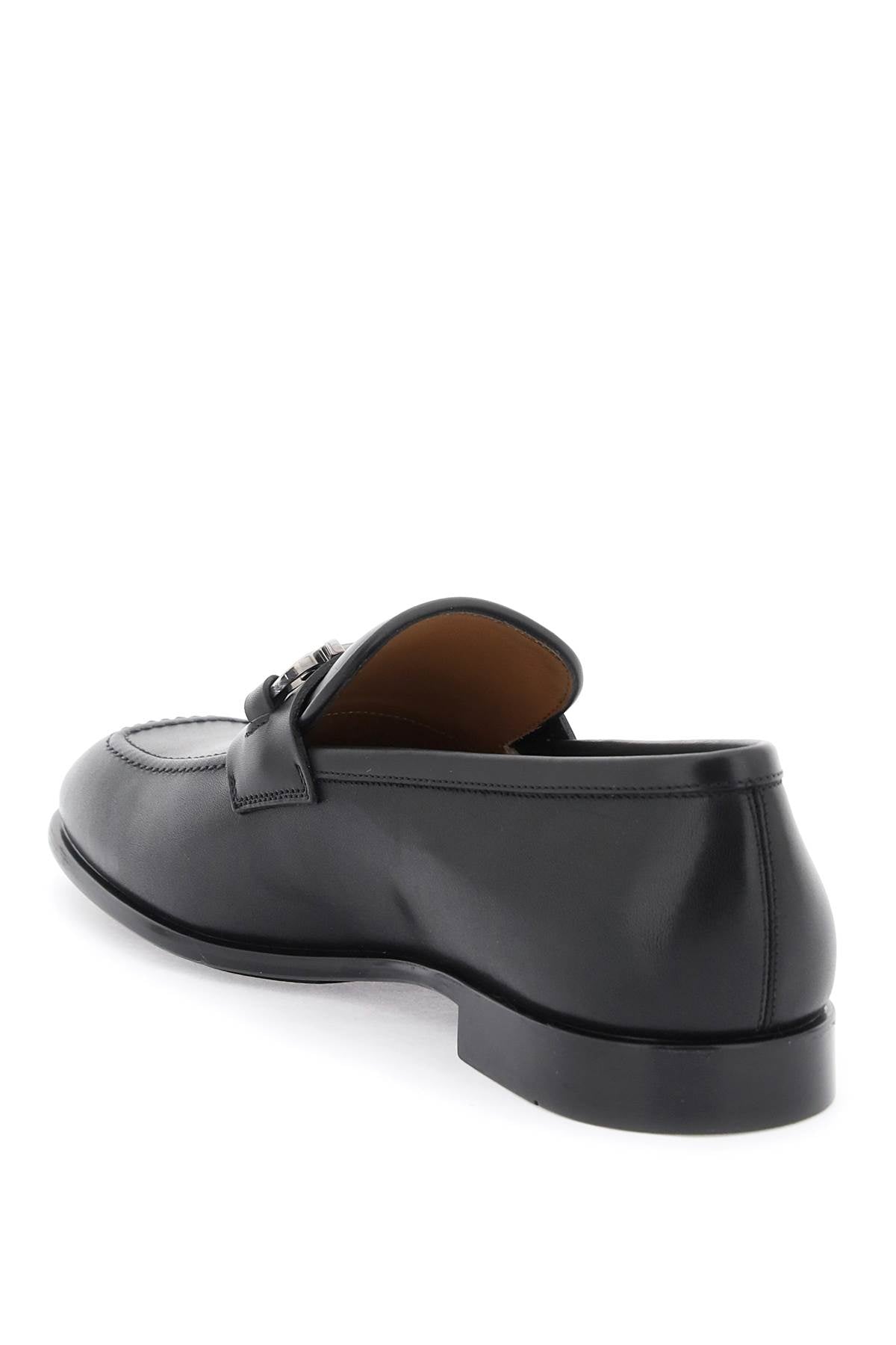 FERRAGAMO Elegant Black Leather Loafers