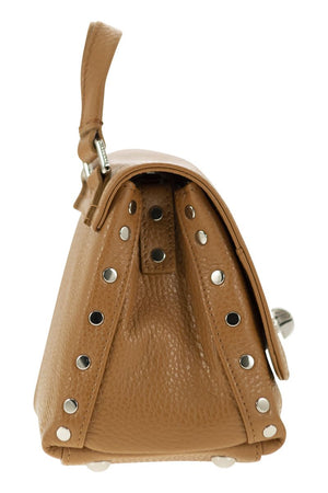 時尚實用的女性小牛皮手提包 – Style SS24 系列