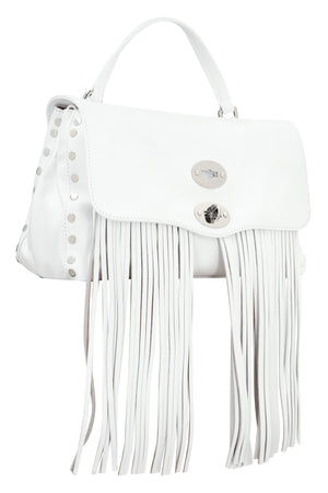 スタイリッシュな白のレザーハンドバッグ：取り外し可能なフリンジとシルバー金具付き - SS24