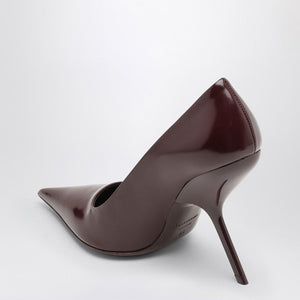 FERRAGAMO Chic Patent Leather Pointed Toe Pumps