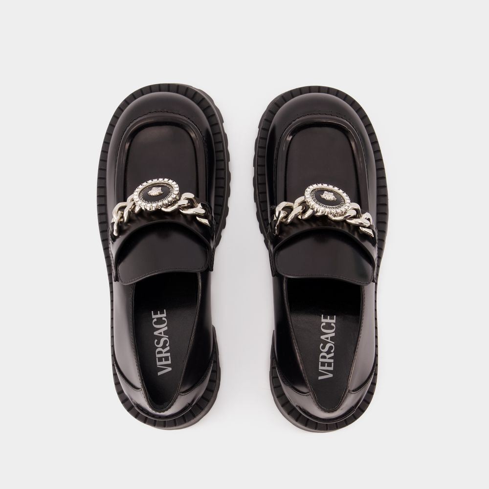 VERSACE Stylish Flat Sandals for Women - Perfect for Fall 2024