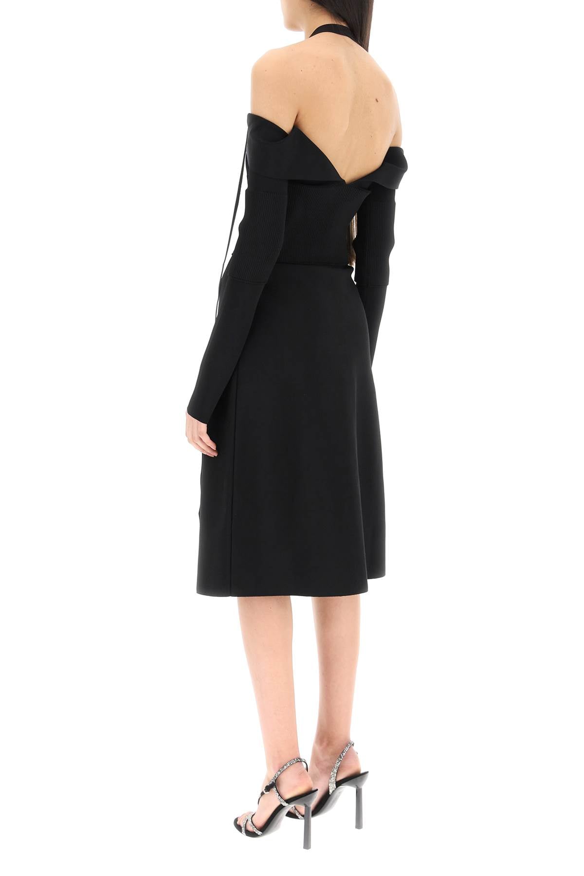 فستان أسود متوسط ​​الطول بتصميم مضلع ومشبك Gancini | ياقة منسدلة | قصة ملفوفة