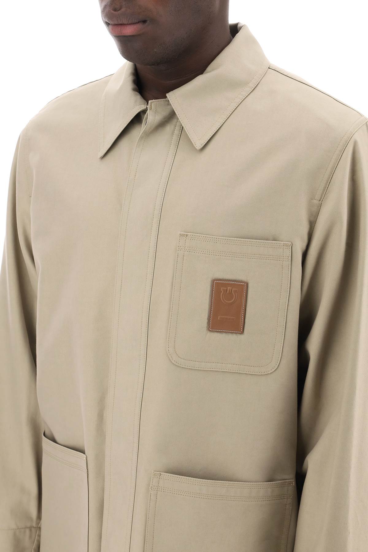 Overshirt khaki nam SS24 từ FERRAGAMO