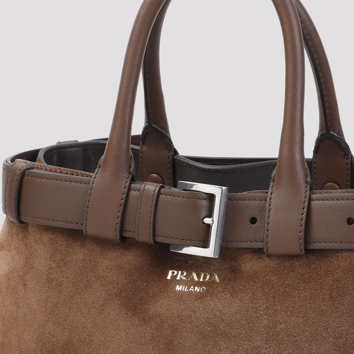 PRADA Chic Leather Handbag (W:35CM H:22CM D:13CM)