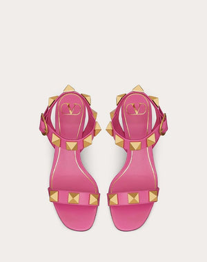 Feminine Pink Roman Stud Sandals for Fall/Winter 2022