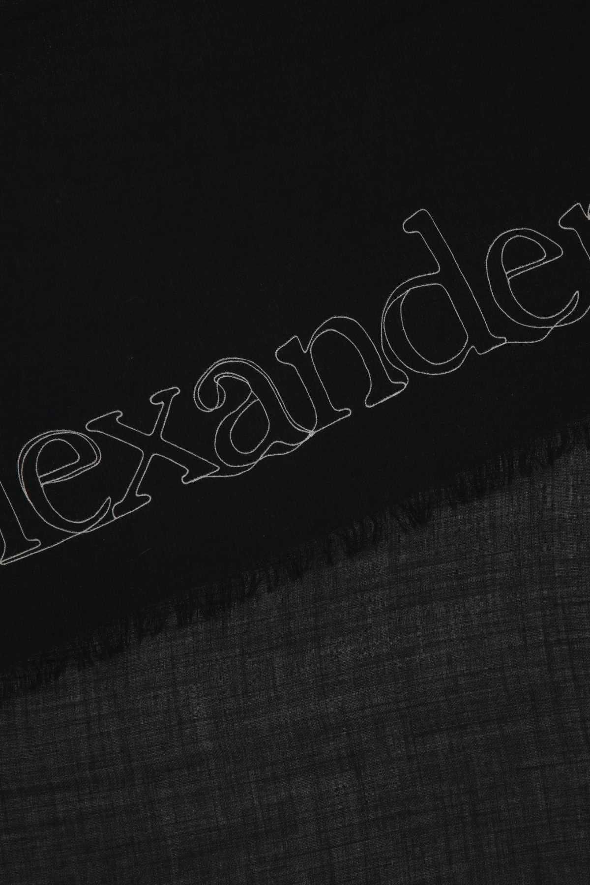 ALEXANDER MCQUEEN Elegant Cashmere Foulard Scarf - 180cm x 120cm