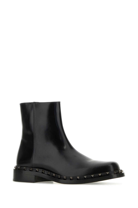 VALENTINO GARAVANI Sophisticated Black Leather Ankle Boots for Men