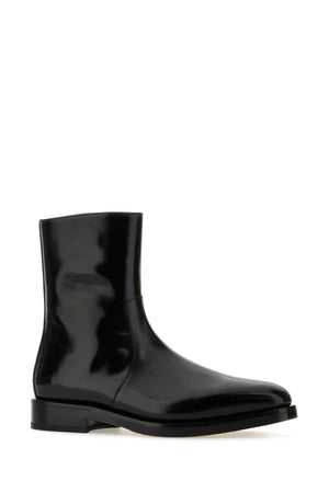 SALVATORE FERRAGAMO Elegant Black Leather Ankle Boots for Men