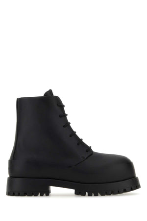 SALVATORE FERRAGAMO Classic Black Leather Ankle Boots for Men