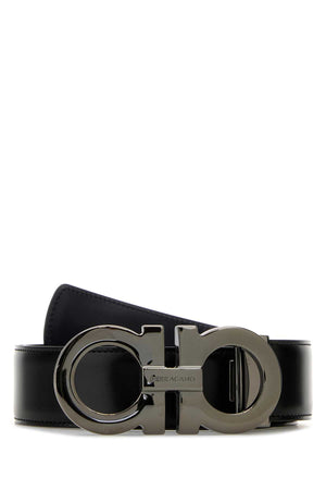 SALVATORE FERRAGAMO Versatile Black Leather Reversible Belt - 3.5 cm Height