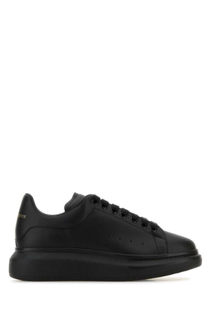 ALEXANDER MCQUEEN Classic Black Leather Sneakers with Subtle Heel Detail