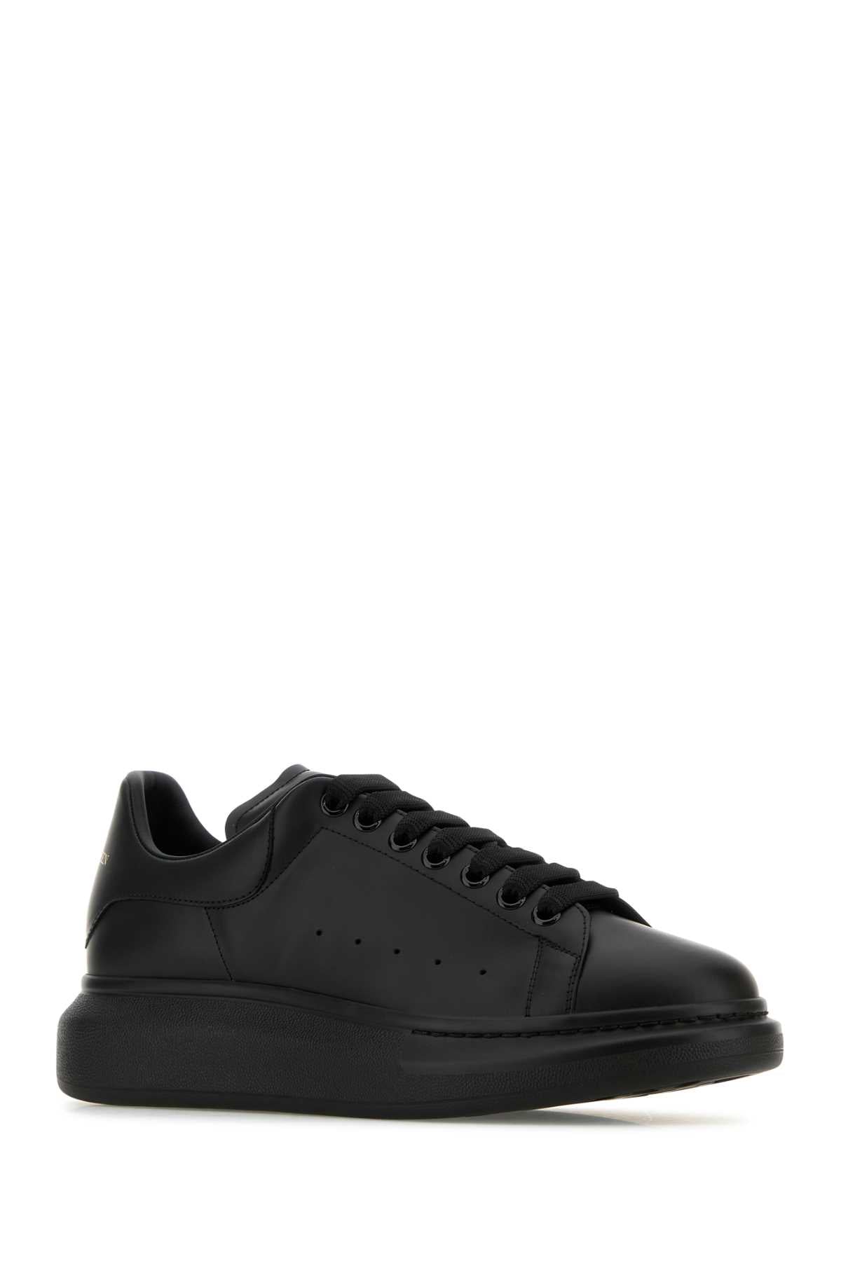 ALEXANDER MCQUEEN Classic Black Leather Sneakers with Subtle Heel Detail