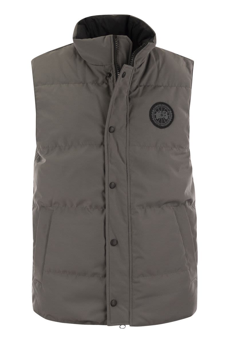 CANADA GOOSE Classic Quilted Sleeveless Jacket for Men - Face Unpredictable Weather Conditions