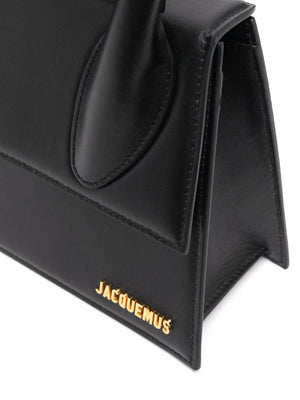 JACQUEMUS Fashion-forward Luxury: The Elegant Grande Chiquito Handbag