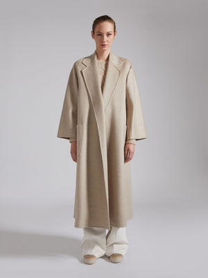 MAX MARA Luxurious Cashmere Jacket in Beige for the Modern Woman