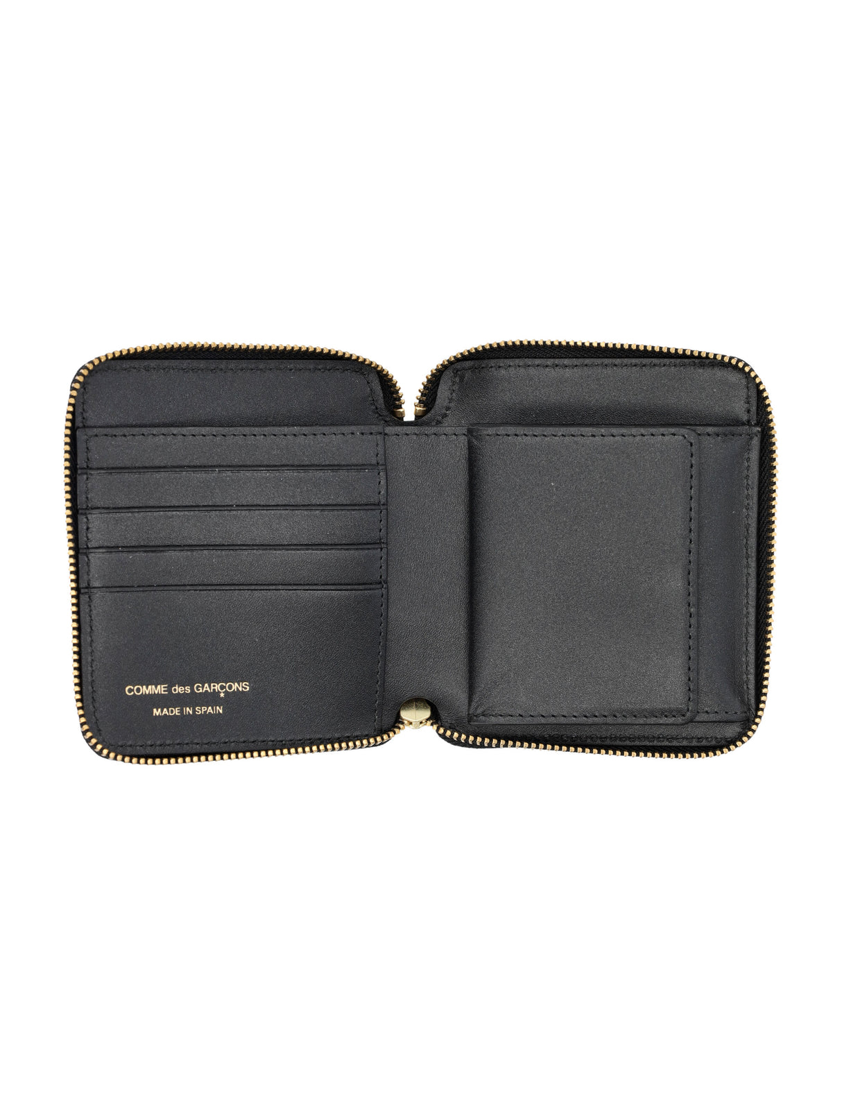 COMME DES GARÇONS WALLET Sleek and Sophisticated Wallet for Men