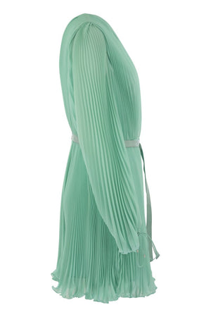 فستان شيفون أخضر قصير بتصميم كسرات وأكمام منفوخة للنساء