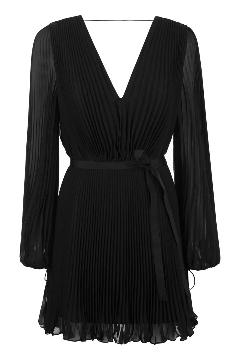 فستان ميني مطوي من الشيفون الأسود للنساء بتصميم ياقة V وأكمام برباط