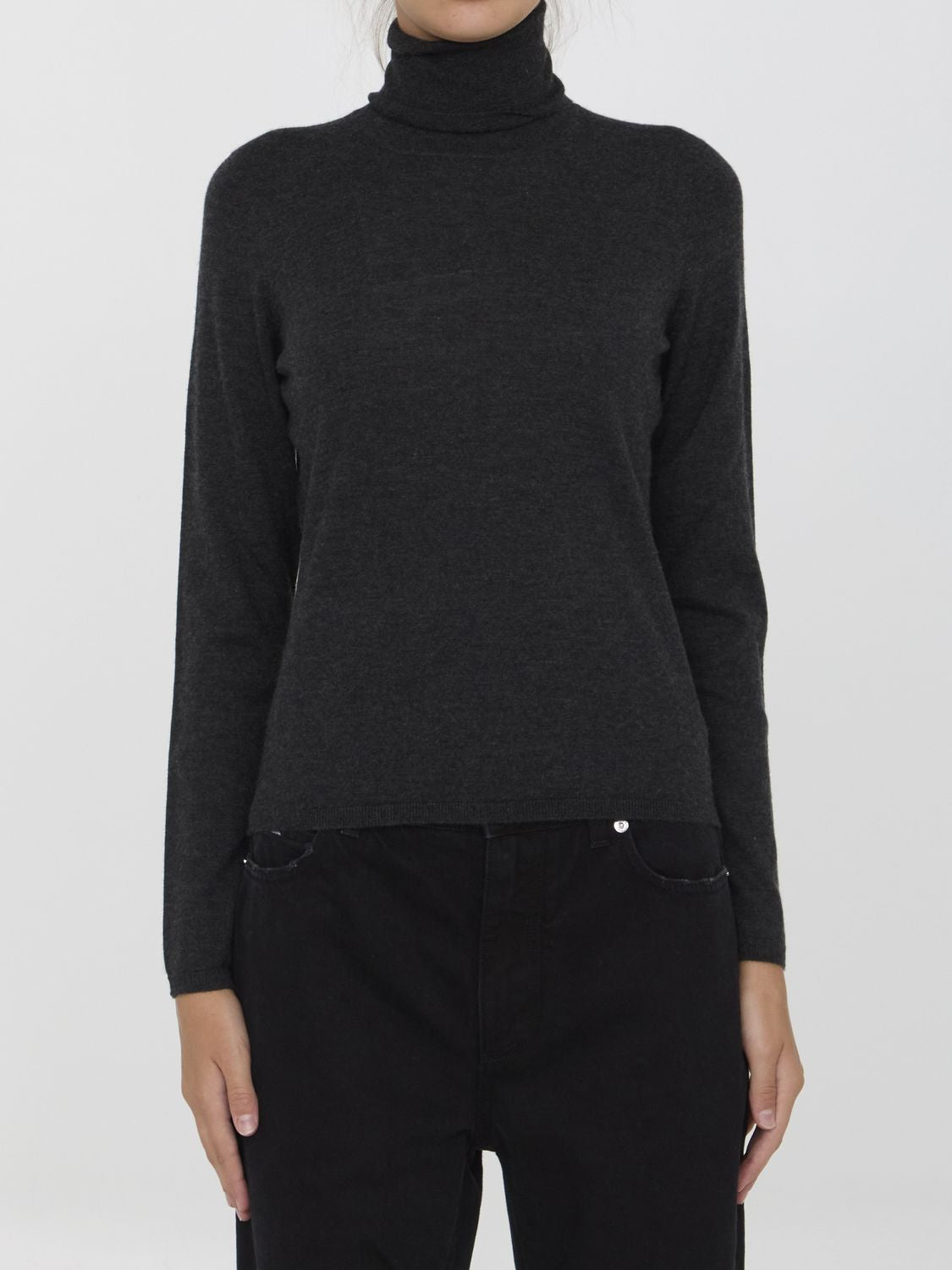 MAX MARA Soft Cashmere Turtleneck Sweater