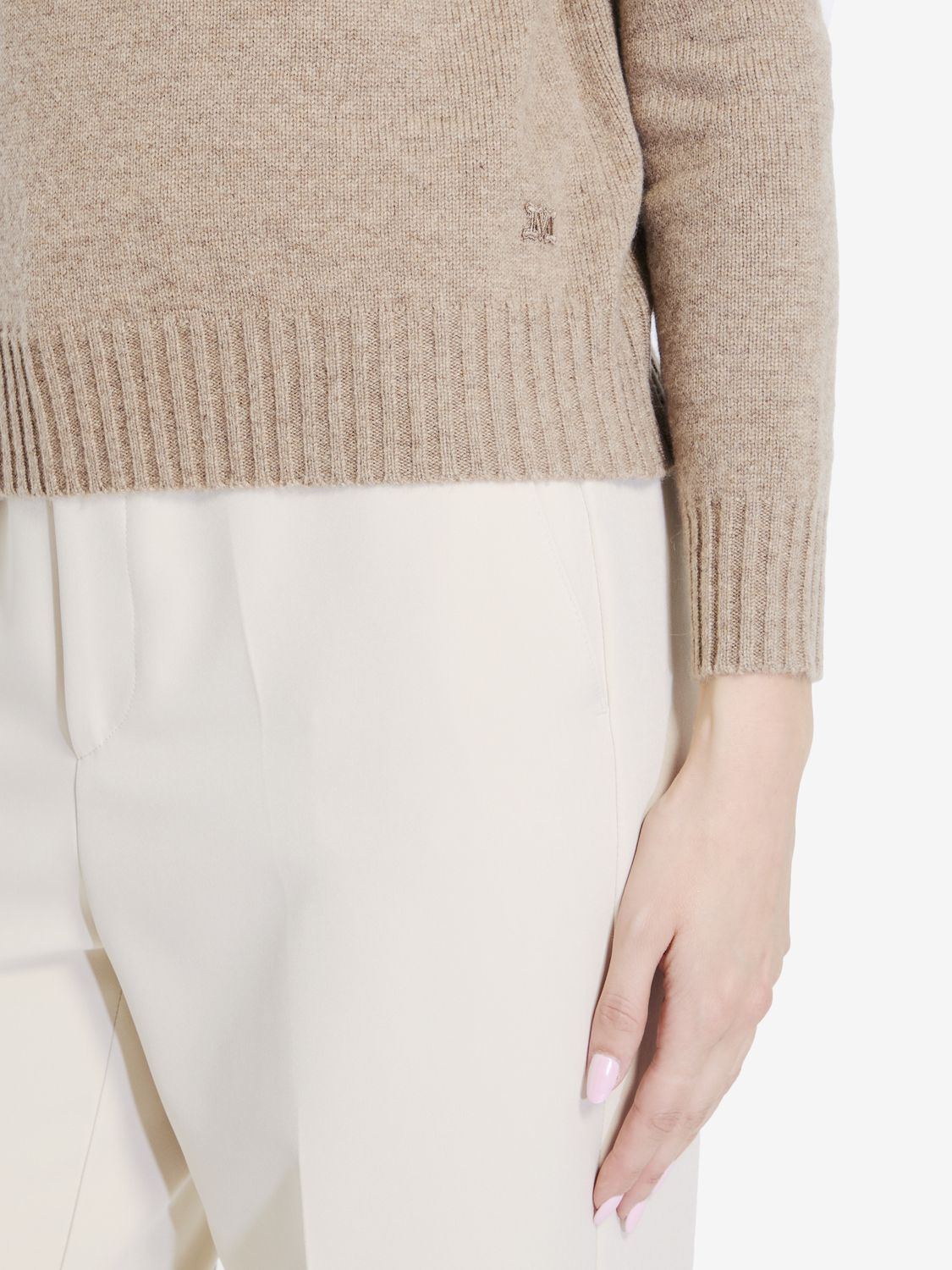 MAX MARA Elegant Taupe Cashmere Sweater