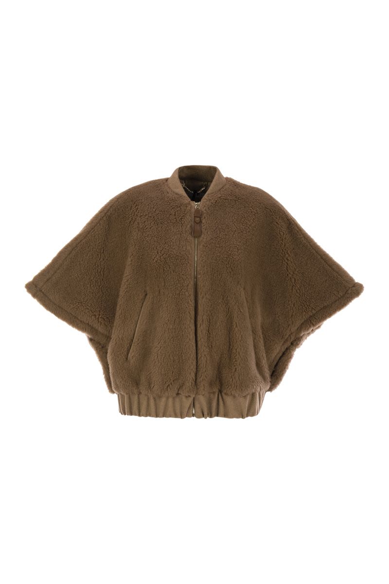 Áo Cape Bomber Vải Teddy