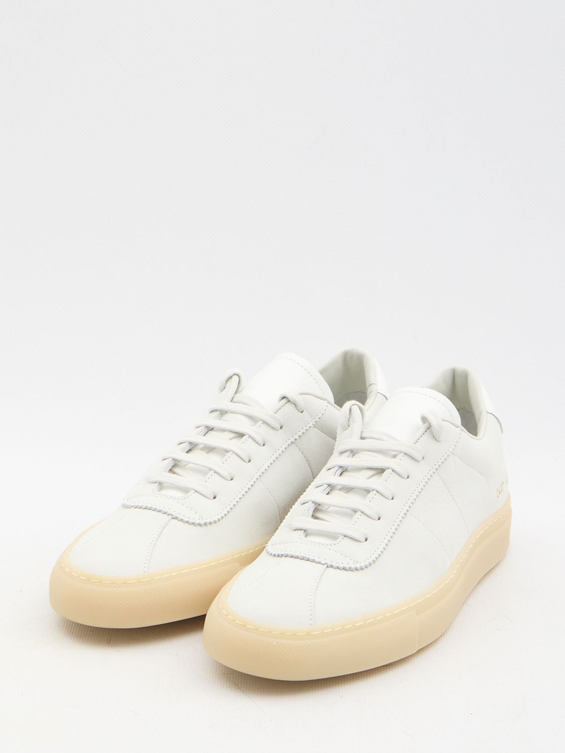 COMMON PROJECTS Classic Tennis Sneakers for Men - Size IT