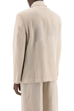 男士原色雙排扣外套為SS24季節