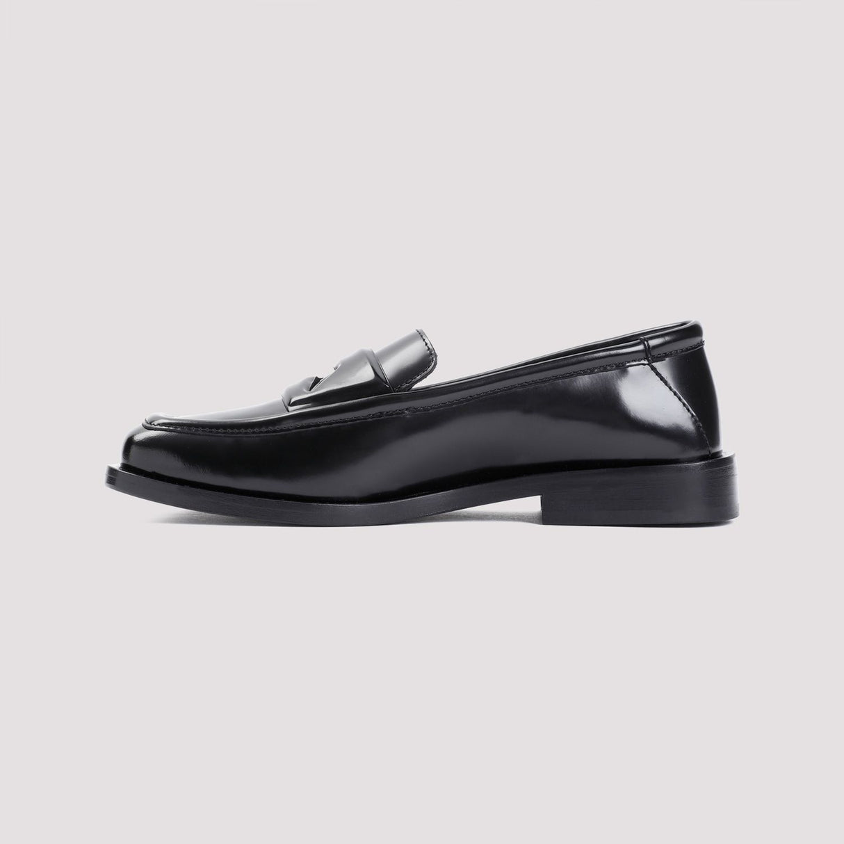 THE ATTICO Chic Black Leather Loafers with 1-inch Heel