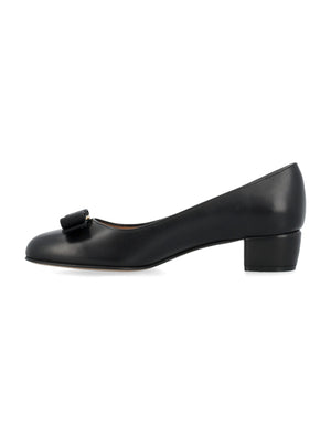 FERRAGAMO Elegant Leather Pump with Signature Bow