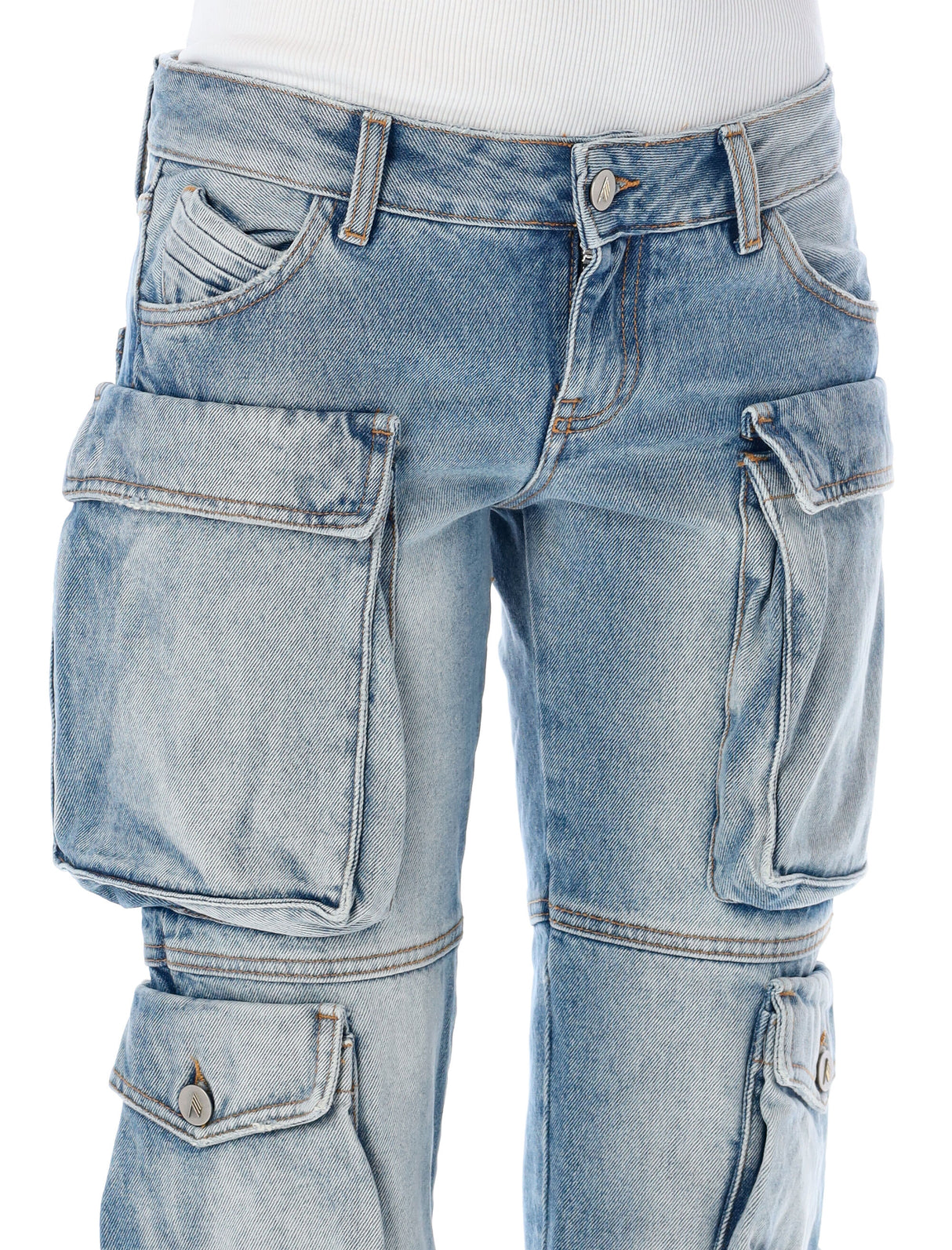جينز كارجو - بنطال جينز بخصر منخفض مع تطريز شعار في الخلف