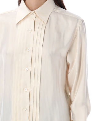 轻松时髦的流行丝衬衫，带襟翻折