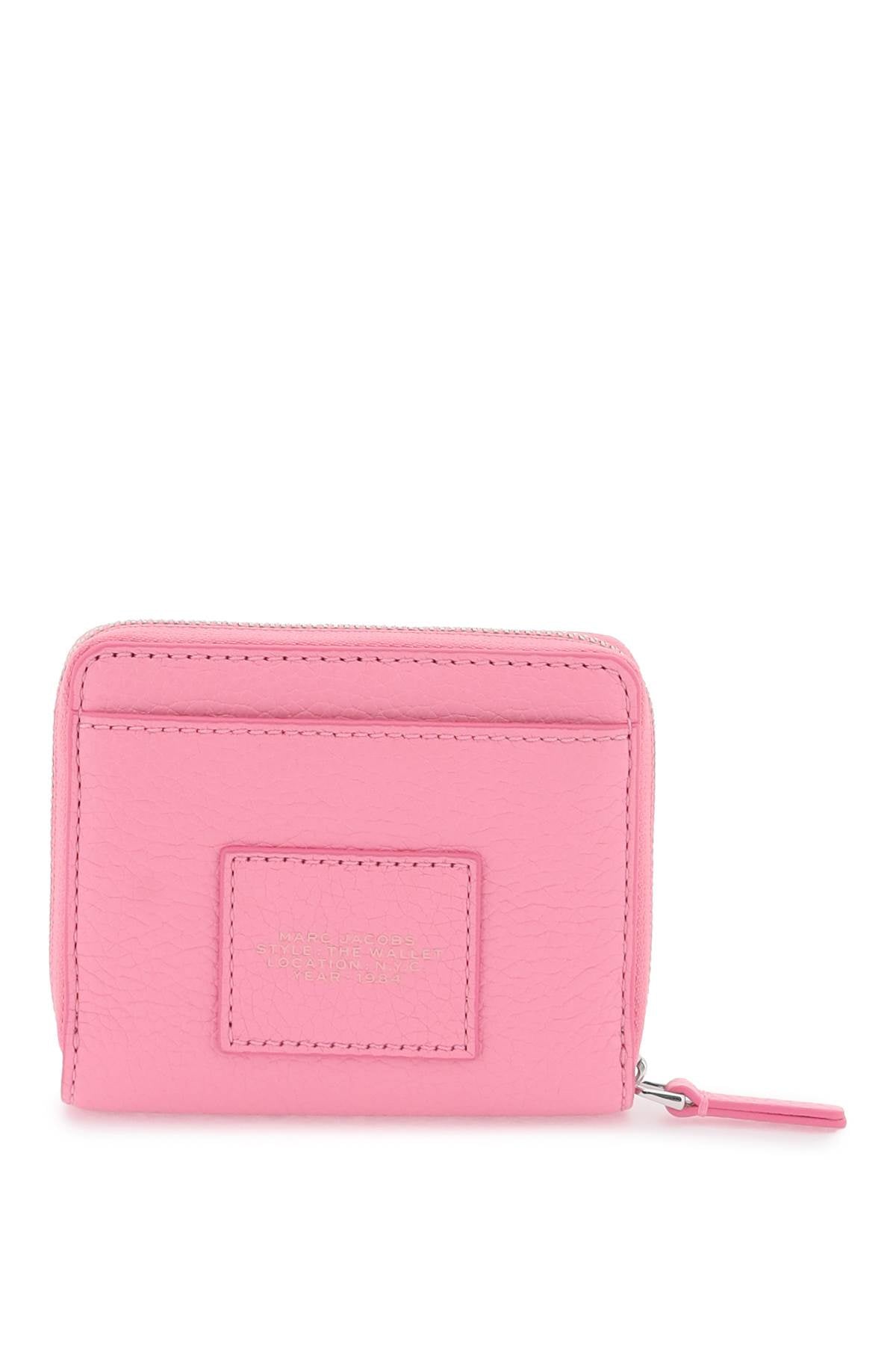 粉色小皮钱包 – 来自 SS24 系列的原装款