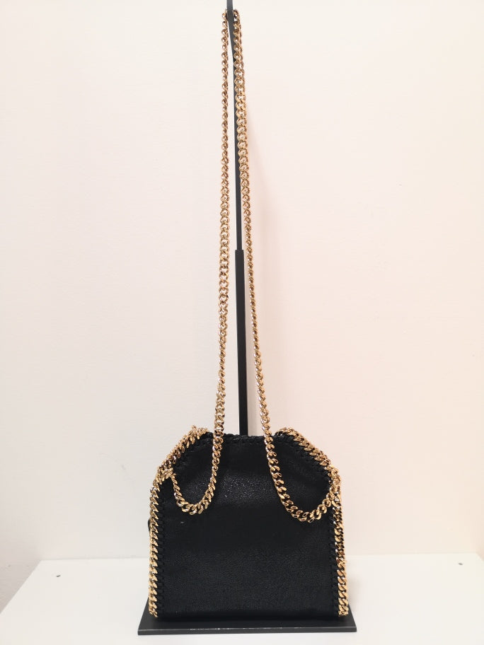 Stylish Black Handbag with Snap Button Closure and Diamond Effect Chain