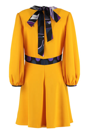 فستان قصير بأكمام مطاطية وأربطة حريرية - أصفر