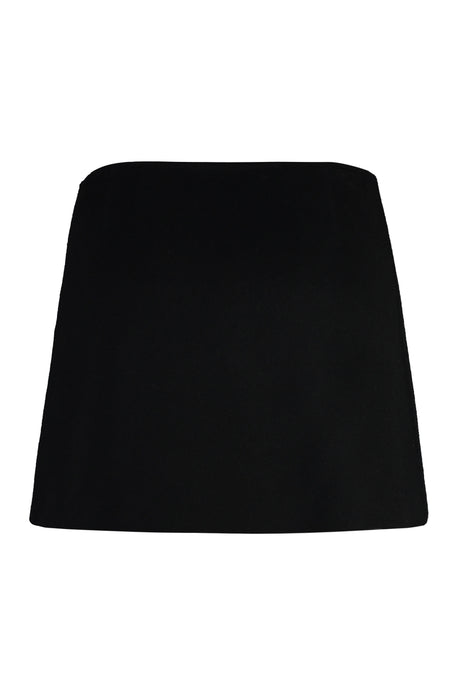 تنورة صغيرة سوداء من الصوف الأسود بأزرار مزينة وإغلاق بتصميم اللف للنساء