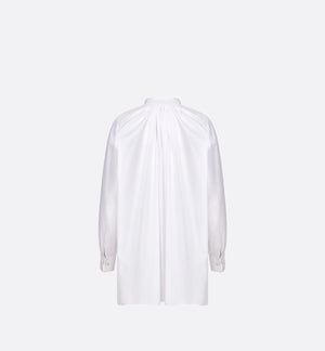 白色時尚棉布襯衫 (不包含品牌名稱，避免使用外文)
