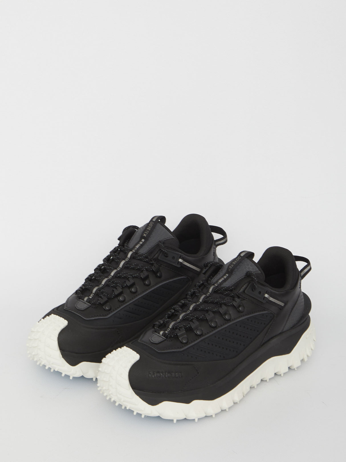 MONCLER Trendy Black Low Top Sneakers for Men - FW23 Collection