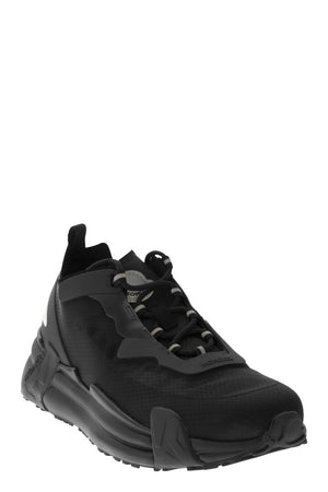 未來感黑色女士運動鞋 - NYLON 和微纖維材質 - SS22 秋冬系列