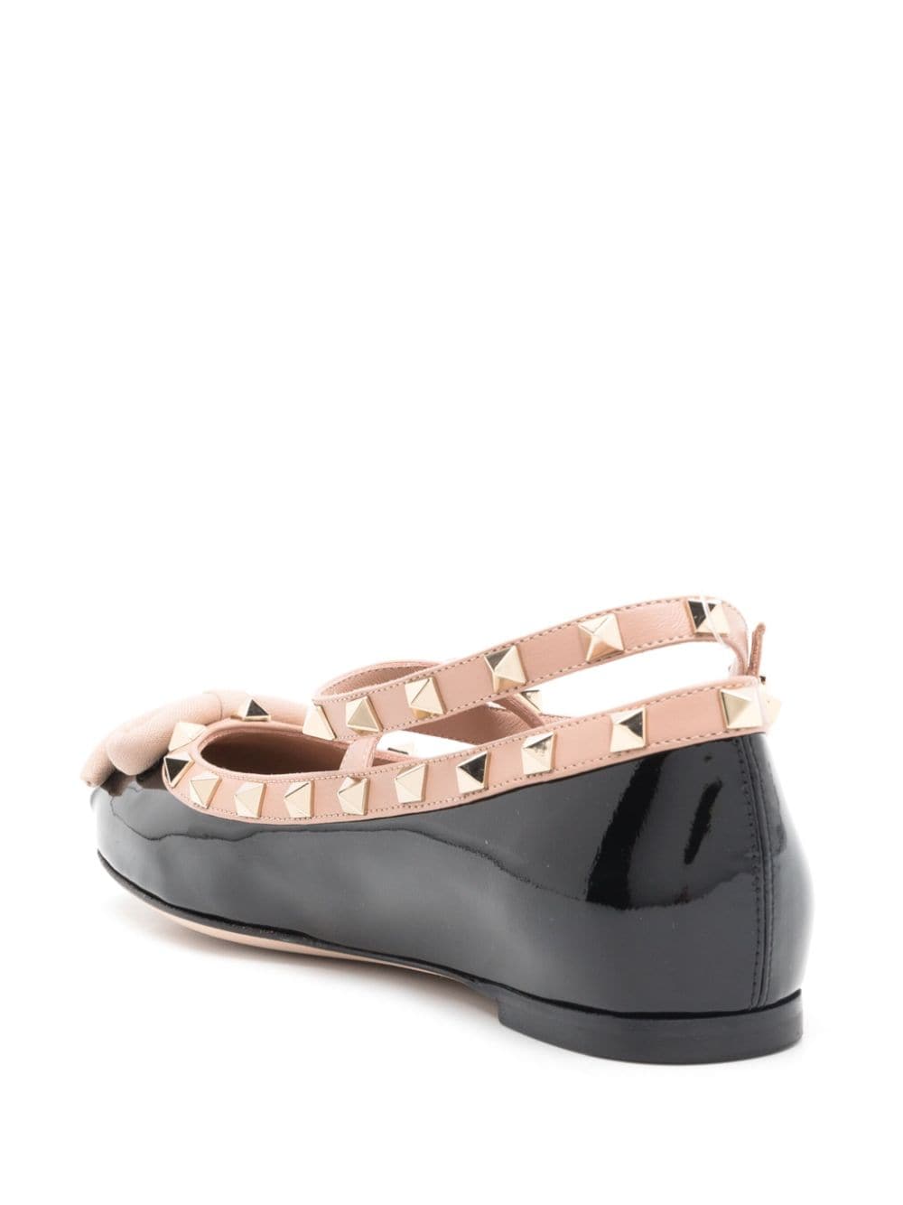 حذاء باليرينا من جلد برّاق أسود للنساء