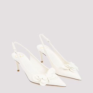 حذاء بكعب ورباط خلفي ذو تصميم فراشة باللون الأبيض من جلد العجل للنساء