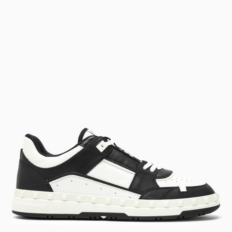 VALENTINO GARAVANI Low Top Freedots Trainer in Black/White for Men - SS24