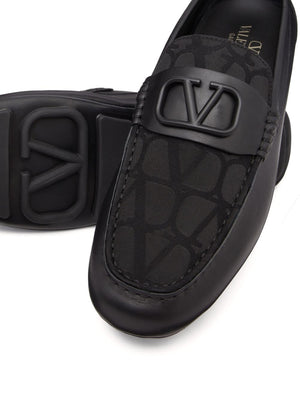 Men's Black Leather Driver Loafers with Iconic VLOGO Detail