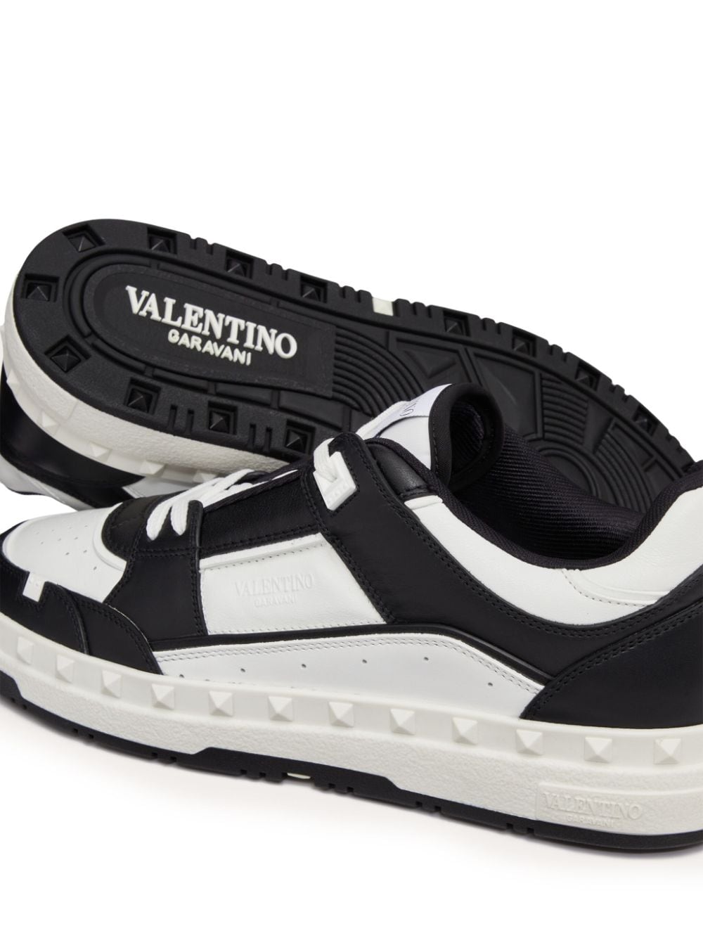 VALENTINO GARAVANI Men's Low-Top Freedots Sneakers