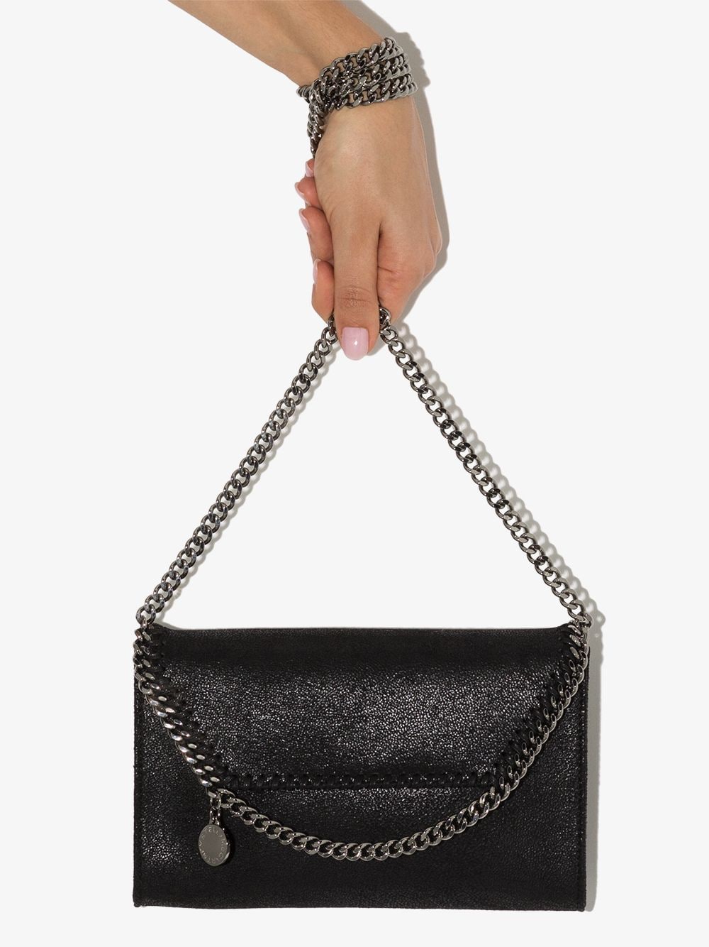 กระเป๋าข้าง Mini Falabella ที่เป็นมิตรกับสิ่งแวดล้อม