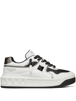 VALENTINO GARAVANI One Stud XL Leather Sneakers - White/Black