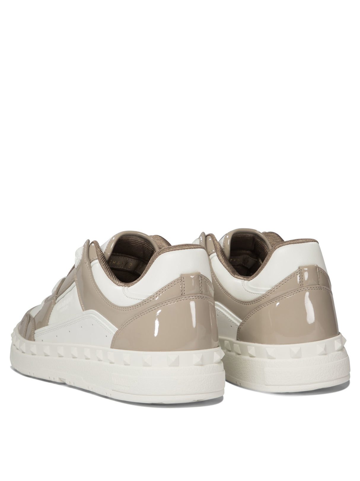 VALENTINO GARAVANI FreeDots Casual Elegance Sneakers