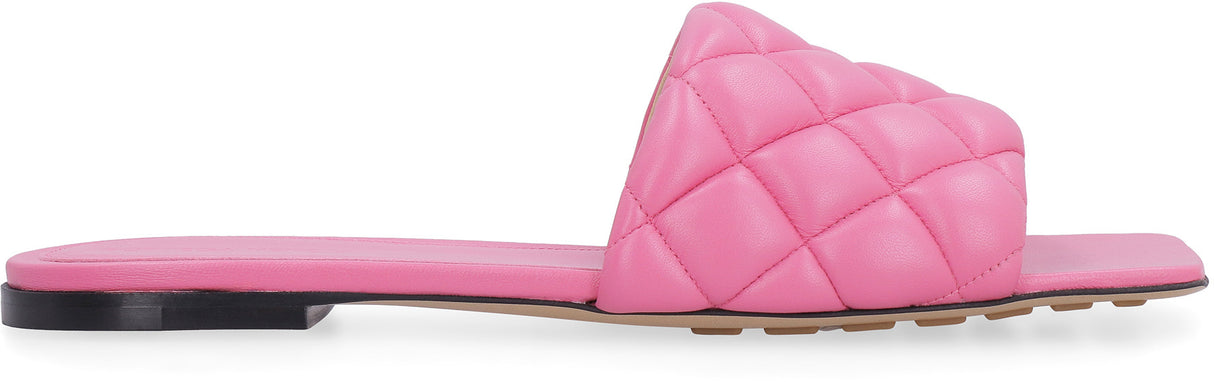 BOTTEGA VENETA Luxurious Padded Sandals in Fuchsia for Women - FW22 Collection