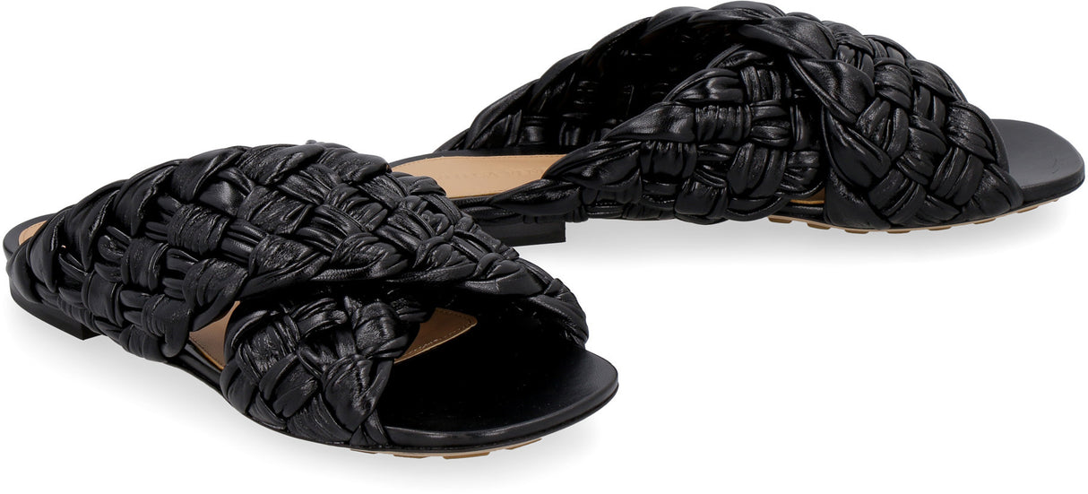 BOTTEGA VENETA Black Leather Flat Sandals for Women - FW20 Collection